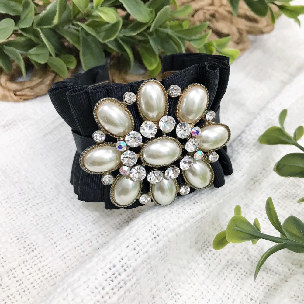 Forever 21 Elegant Black & Pearl Cuff Bracelet